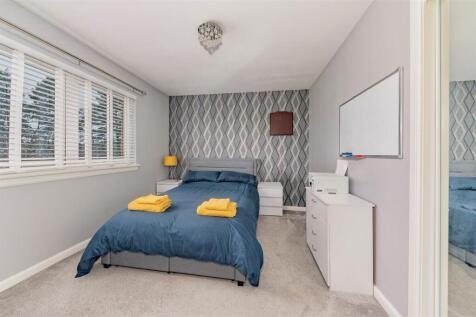 7 Millburn Gardens Dundee-9.JPG