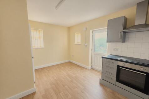 Grange Crescent, Thurnscoe photo 4