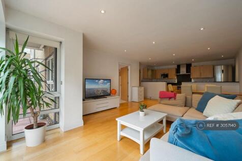 Isle Of Dogs, London, E14 photo 4