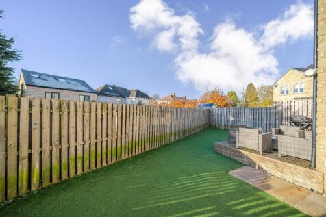 SIDE AND REAR GARDEN