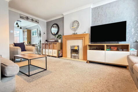 Beverley, HU17 - property photo