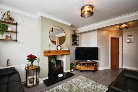 Lounge / dining room