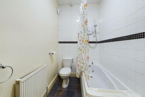 Flat 3 Bathroom