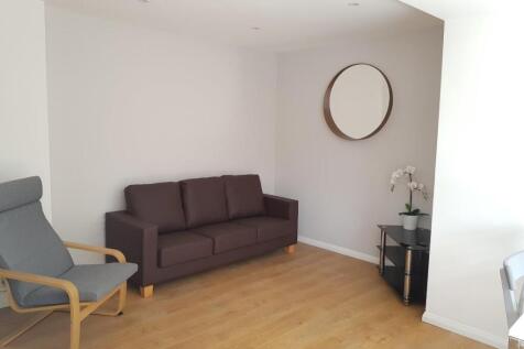 Rudhall-grove-living-room.jpg