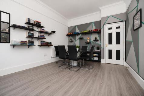 Dining Area.jpg