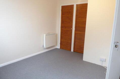 Bollinger Close, Northampton photo 5