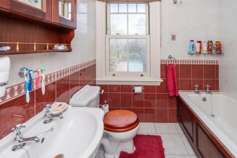 HOUSE BATHROOM