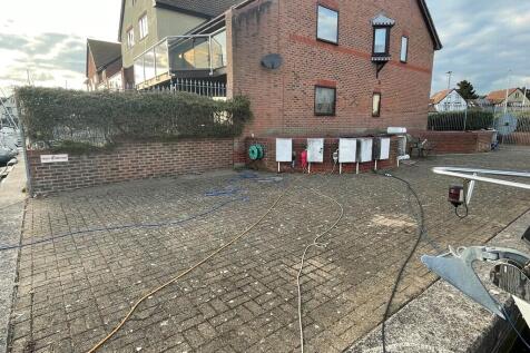 11m Mooring Port Solent photo 3