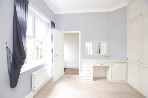 28 Buxton Old Road, Disley. SK12 photo 4