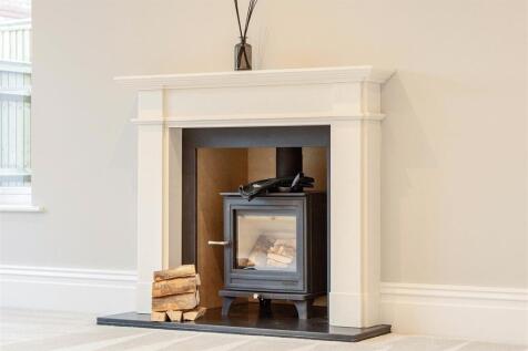 2 Truman Place drawing room fireplace.jpg