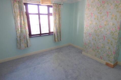 Park Drive, Ilkeston. DE7 5NR photo 5