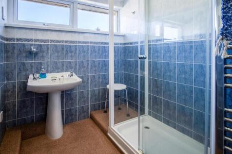 Shower Room + WC