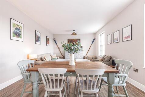 Sitting Room - Dining Room 2.jpg