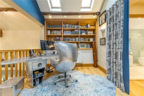 Mezzanine/Study Area