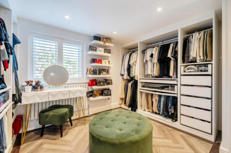 1375468-16-690a26...