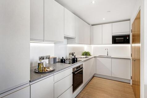 Flat 1016, Thames...
