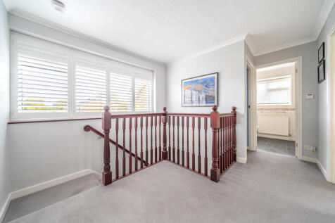 1370645-24-68fa75...