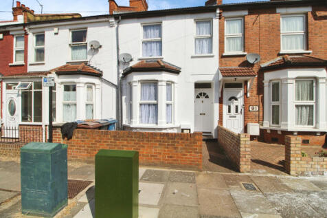 Three Bedroom Terraced House For Rent