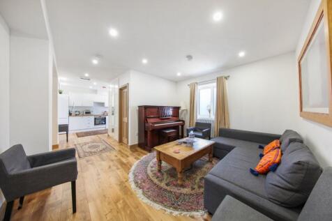 Living Room.jpeg