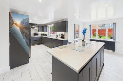 Fabulous Refitted Breakfast Kitchen