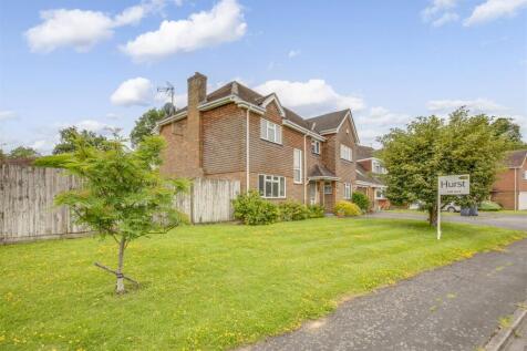 43 Wheeler Avenue, HP10 8EB-15.jpg