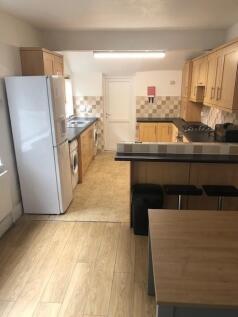 11 Falmouth  kitchen.jpg