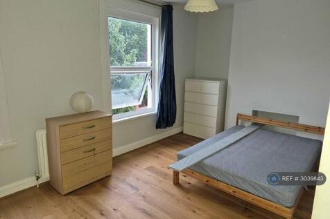 Haselrigge Road, London, SW4 photo 4