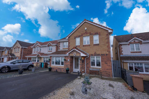 5 Bedroom Detached for Sale