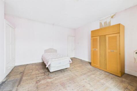 24 Somerset Terrace, Windmill Hill, Bristol BS3 4L