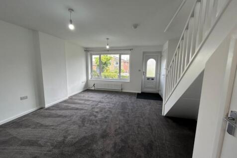 Thirlmere Avenue, Wyke, Bradford, West Yorkshire, BD12 photo 4
