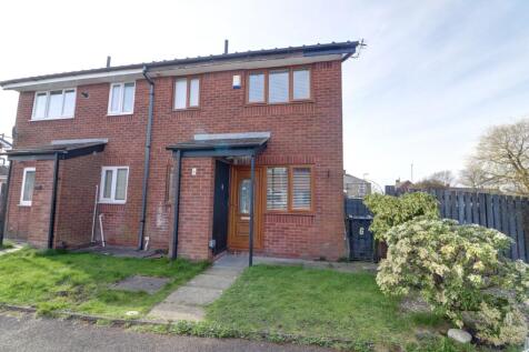 Oldham, OL2 - property photo