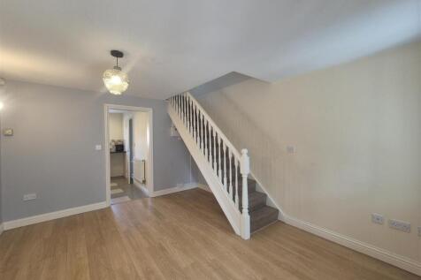 Cemetery Road, Lye photo 5