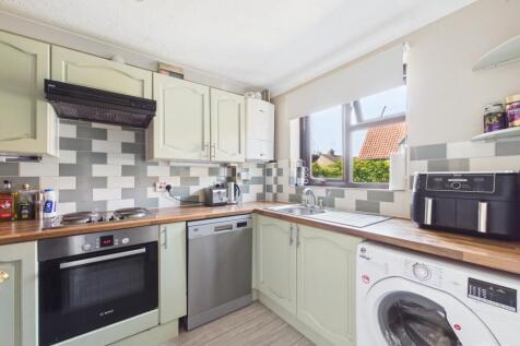 Kitchen- Mark Stephens EweMove Newmarket and Soham