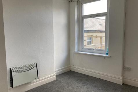 35 Holton Road - Flat 2, bedroom 2.jpg