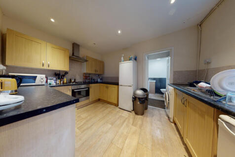 Albert Grove, Lenton, Nottingham, NG7 1PA photo 3