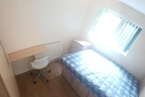 Edgeworth Drive, Manchester photo 5