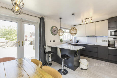 Redshank Court, Ifield, Crawley, RH11 photo 4