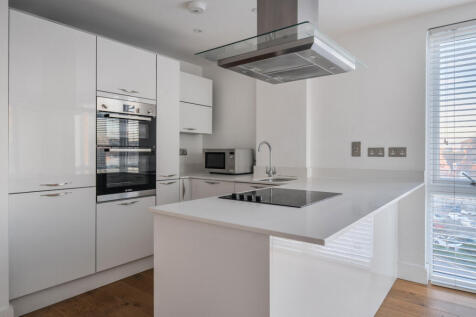 1384421-12-6920b5...