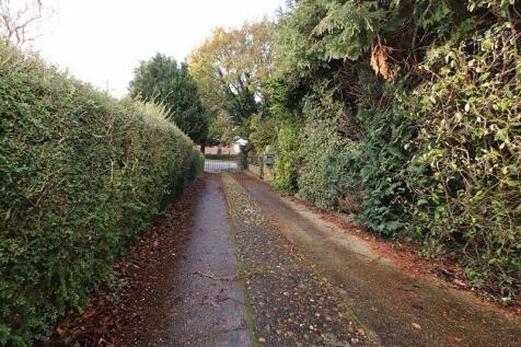 Gated access to the front