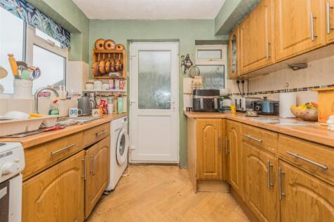 Fitted Kitchen: