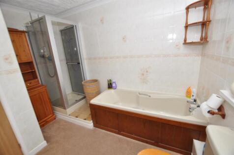 Bathroom/shower room/WC