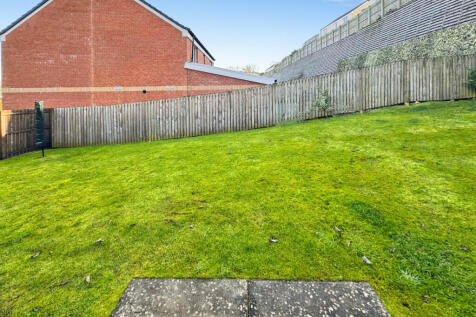 2 bed, 1 bath Apartment in Glasgow - Photo 18
