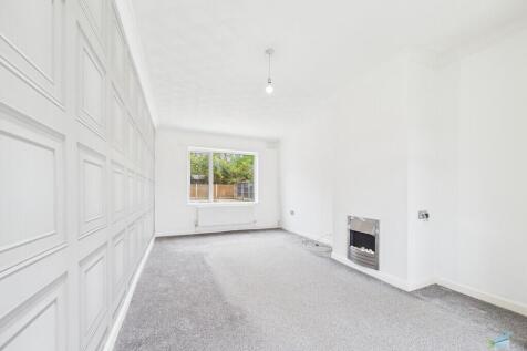 Seymour Drive, Overpool photo 3