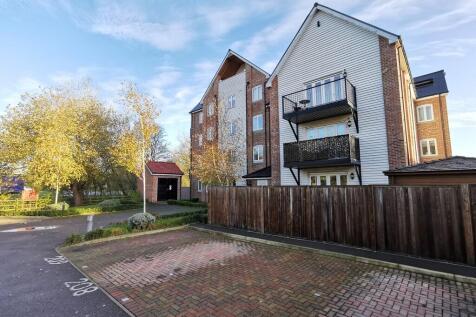 Waterside Drive, Ditchingham photo 3