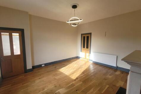 Noristhorpe Lane, Liversedge photo 4