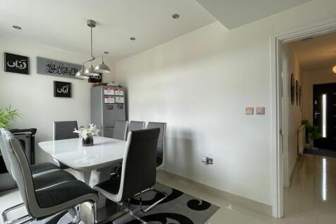 67 Wyken Avenue, Coventry, CV2 photo 4