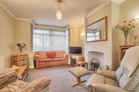 Living room 2.jpg