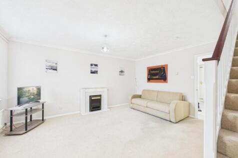 CAM01530G0-PR0494-STILL004.jpg
