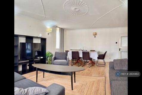 Contemporary Dining Area
