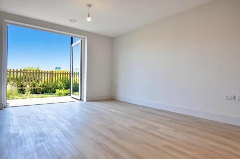 Living Space - 1 ...